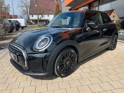 Gebraucht Mini Cooper Classic 136 PS (100 kW) 2023 Schwarz Kleinwagen