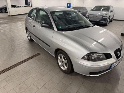 Second-hand Seat Ibiza Reference 75 CP (55 kW) 2004 Argintiu Hatchback