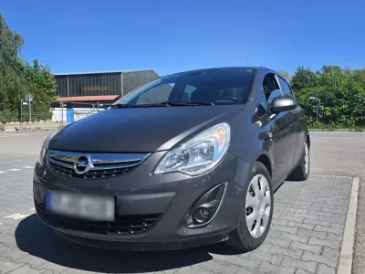 Używany Opel Corsa 100 KM (73 kW) 2011 Czarny Hatchback