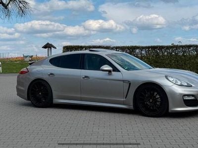 Porsche Panamera 4S
