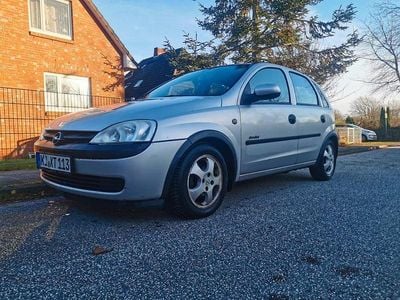 Silber Gebraucht 2001 Opel Corsa Limousine | 900 € (Guter Preis)