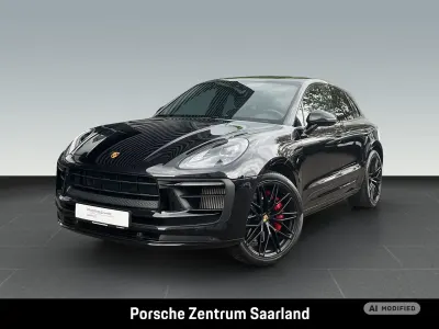 Gebraucht Porsche Macan 441 PS (324 kW) 2023 Tiefschwarzmetallic (metallic) SUV