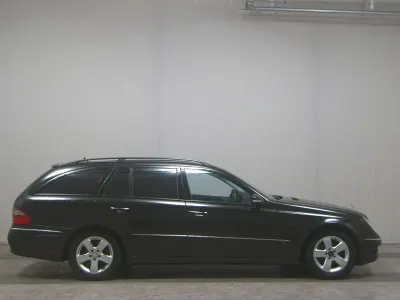 Second-hand Mercedes E220 Avantgarde 170 CP (125 kW) 2009 Negru Break