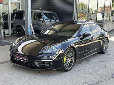 Porsche Panamera 4