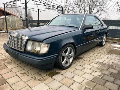 Gebraucht Mercedes 230 132 PS (97 kW) 1989 Blau Coupé