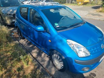 Nissan Pixo