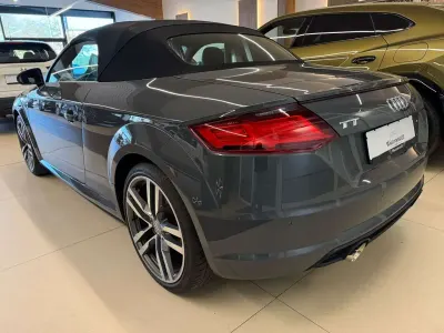 Gebraucht Audi TT Roadster Sport 179 PS (131 kW) 2015 Grau Cabrio