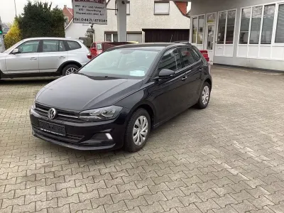 Gebraucht VW Polo Comfortline 80 PS (58 kW) 2019 Schwarz Kleinwagen