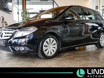 Usata Mercedes B180 109 CV (80 kW) 2012 Nero Monovolume
