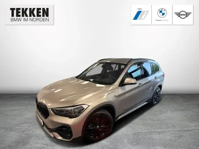 Gebraucht BMW X1 Sport Line 220 PS (161 kW) 2021 Silber SUV