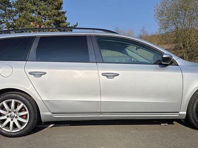 Gebraucht VW Passat 140 PS (102 kW) 2014 Grau Kombi