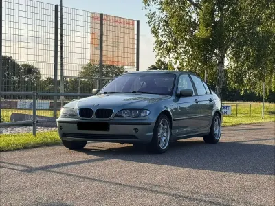 Gebraucht BMW 318 M Sport 143 PS (105 kW) 2001 Limousine