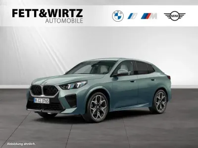 Gebraucht BMW X2 M Sport 163 PS (119 kW) 2025 Cape york grün metallic SUV