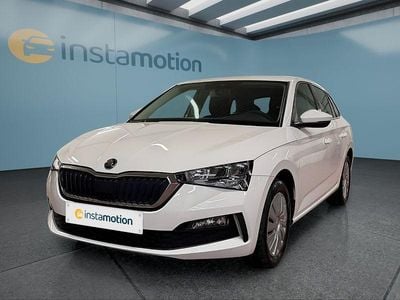 Gebraucht Skoda Scala 95 PS (69 kW) 2021 Weiß Kleinwagen