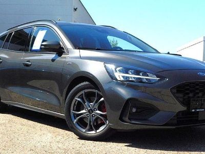 Grau Gebraucht 2020 Ford Focus ST-Line X Limousine | 17.990 € (Teuer)