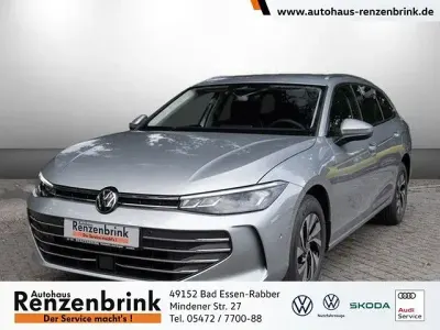 Gebraucht VW Passat Business 150 PS (110 kW) 2025 Oyster silver metallic Kombi