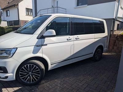 Second-hand VW Multivan Generation Six 204 CP (150 kW) 2017 Alb Monovolum