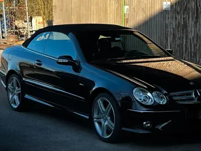 Gebraucht Mercedes CLK320 Edition 224 PS (164 kW) 2009 Schwarz Cabrio