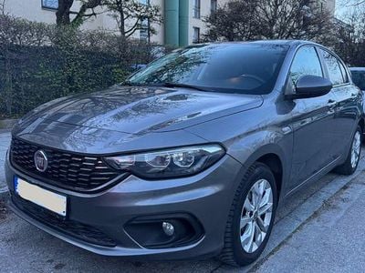 Gebraucht Fiat Tipo 120 PS (88 kW) 2018 Grau Limousine