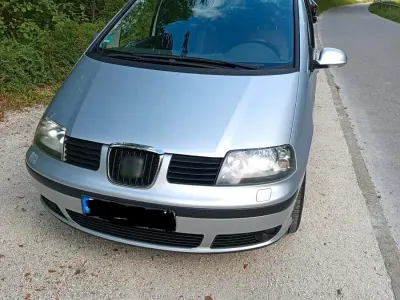 Gebraucht Seat Alhambra 140 PS (102 kW) 2010 Silber Van / Kleinbus