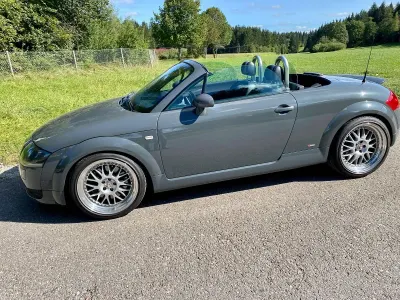 Gebraucht Audi TT Roadster Sport 179 PS (131 kW) 2000 Grau Cabrio
