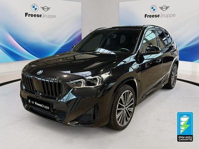 Schwarz Gebraucht 2023 BMW X1 Luxury Line SUV | 40.990 € (Etwas zu teuer)