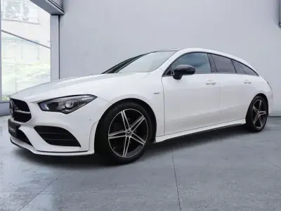 Gebraucht Mercedes CLA200 Shooting Brake AMG line Plus 163 PS (119 kW) 2021 Weiß (polarweiss) Kombi