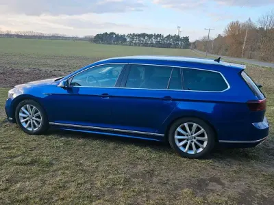 Gebraucht VW Passat Elegance 200 PS (147 kW) 2021 Blau Kombi