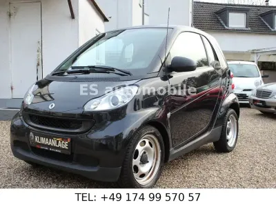 Gebraucht Smart ForTwo Coupé 61 PS (44 kW) 2011 Schwarz Coupé