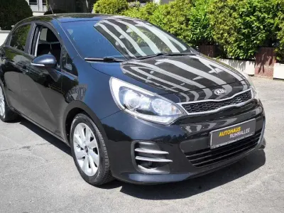 Gebraucht Kia Rio 84 PS (61 kW) 2016 Schwarz Kleinwagen