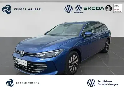 Gebraucht VW Passat Business 150 PS (110 kW) 2025 Reef blue metallic Kombi