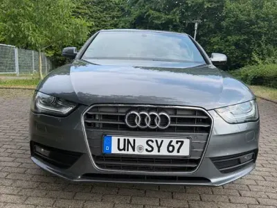 Gebraucht Audi A4 Ambition 120 PS (88 kW) 2012 Grau Limousine