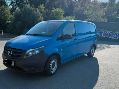 Gebraucht Mercedes Vito 114 PS (83 kW) 2017 Blau Van