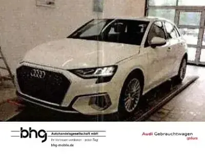 Gebraucht Audi A3 Advanced 110 PS (80 kW) 2023 Weiß Limousine
