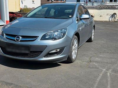 Second-hand Opel Astra Active 120 CP (88 kW) 2013 Andere farben Berlinǎ