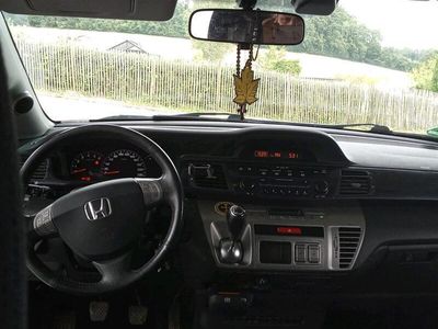 Honda FR-V