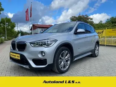 Gebraucht BMW X1 Sport Line 190 PS (139 kW) 2017 Glaciersilber SUV