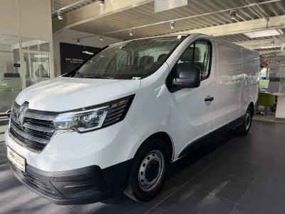 Gebraucht Renault Trafic Komfort 131 PS (96 kW) 2023 Arktis weiß (weiß) Van / Kleinbus