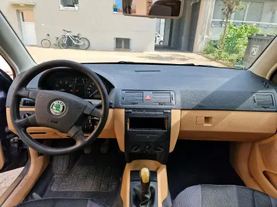 Usata Skoda Fabia 74 CV (54 kW) 2001 Verde Utilitaria