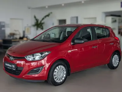 Gebraucht Hyundai i20 Classic 86 PS (63 kW) 2014 Rot Kleinwagen