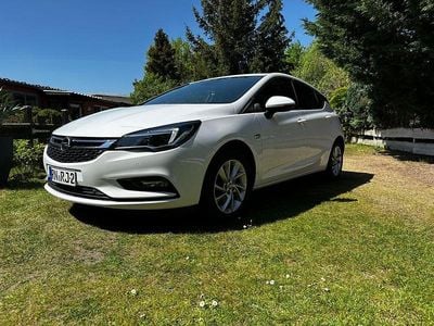 Gebraucht Opel Astra Business 136 PS (100 kW) 2017 Weiß Limousine
