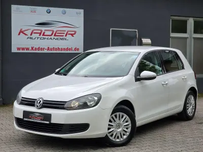Gebraucht VW Golf VI Team 122 PS (89 kW) 2010 Weiß Kleinwagen