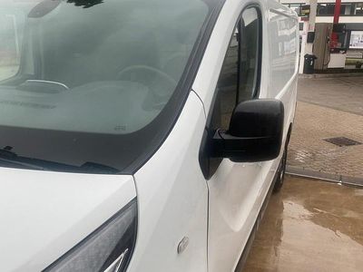 Weiß Gebraucht 2021 Renault Traffic Van / Kleinbus | 11.900 €