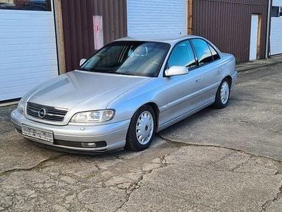 Silber Gebraucht 2000 Opel Omega Sport Limousine | 1.750 € (Superpreis)