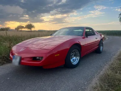 Gebraucht Pontiac Firebird 140 PS (102 kW) 1992 Rot Coupé