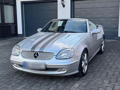 Usata Mercedes SLK200 163 CV (119 kW) 2001 Argento Cabrio