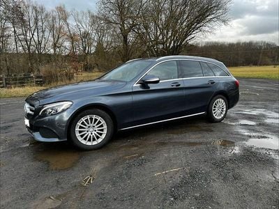 Gebraucht Mercedes C220 Avantgarde 170 PS (125 kW) 2015 Grau Kombi