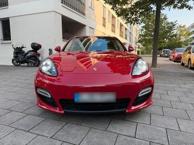 Porsche Panamera GTS