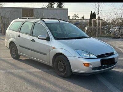 gebraucht Ford Focus 1.6