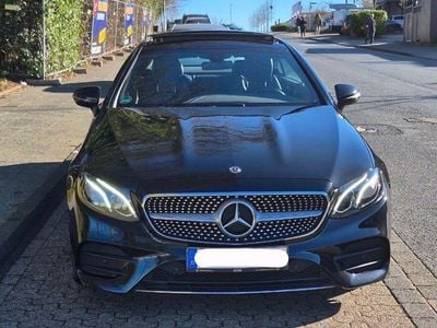 Gebraucht Mercedes E220 AMG line 194 PS (142 kW) 2018 Schwarz Coupé